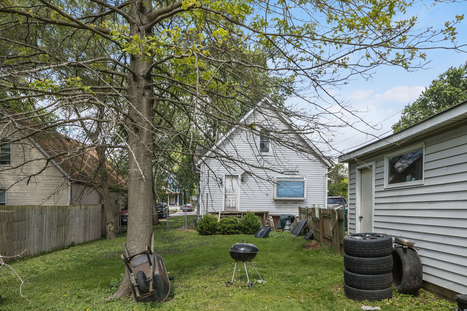 304 Harwood Street, Joliet, IL 60432