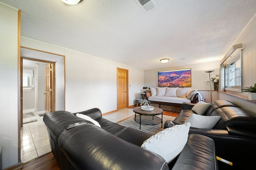 365 W Myrick Avenue, Addison, IL 60101