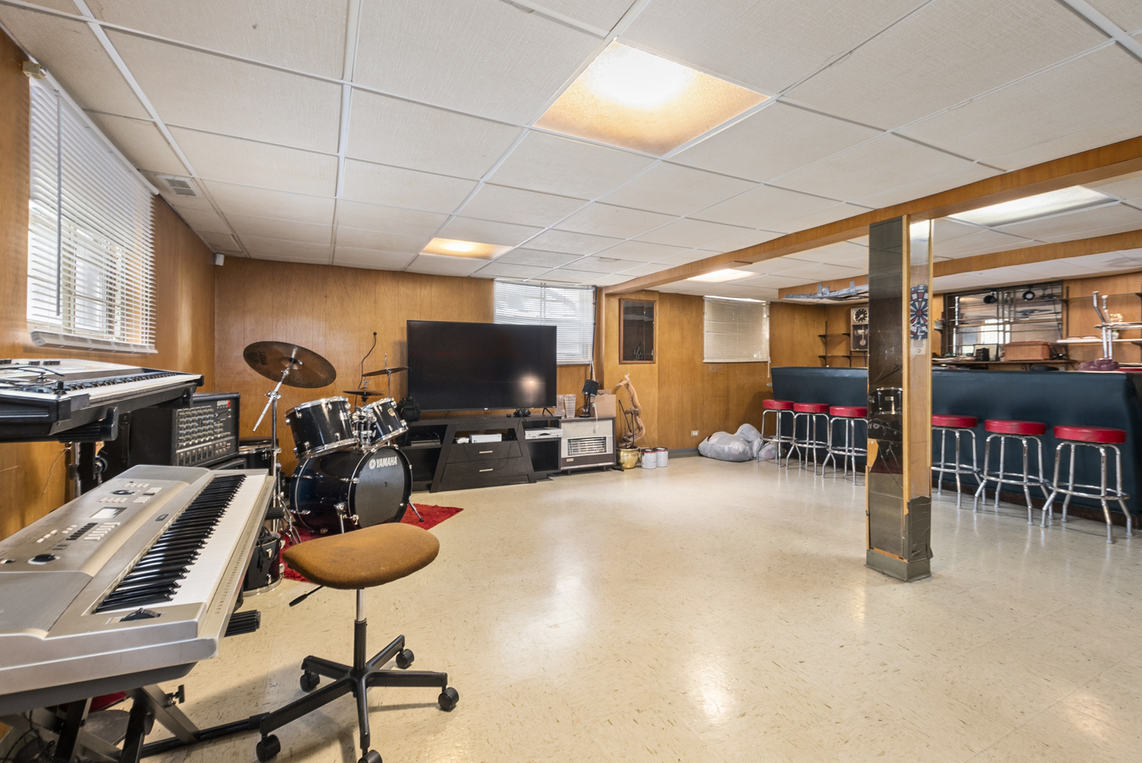 11600 S Hale Avenue, Chicago, IL 60643