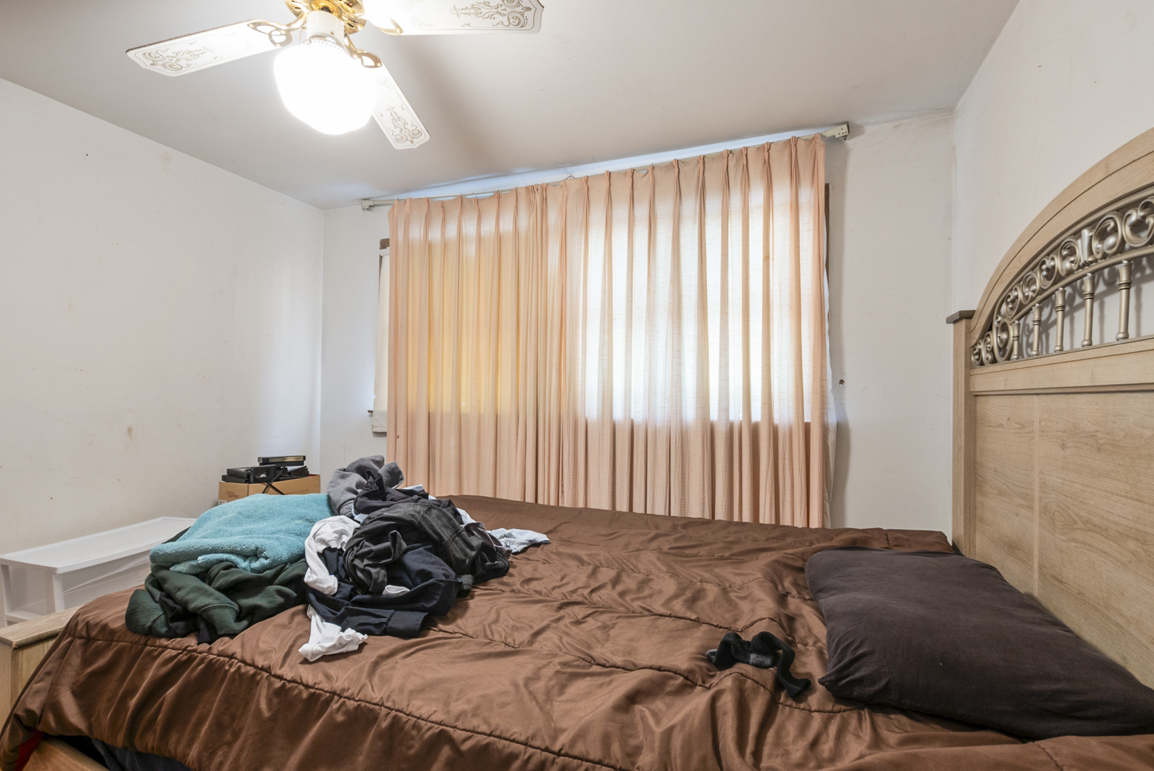 11600 S Hale Avenue, Chicago, IL 60643