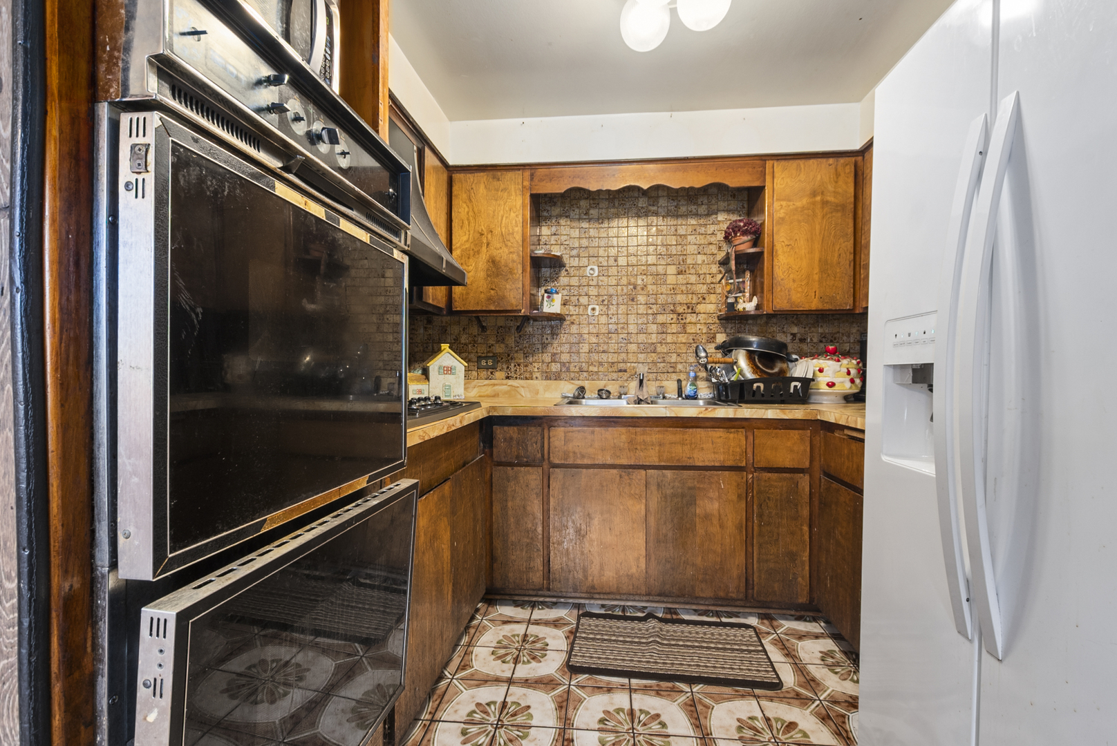 11600 S Hale Avenue, Chicago, IL 60643