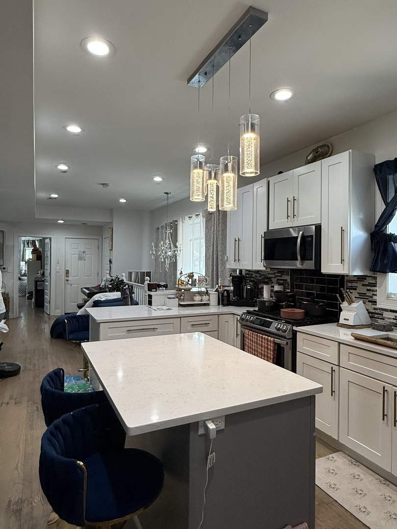 851 Wentworth Avenue, Calumet City, IL 60409