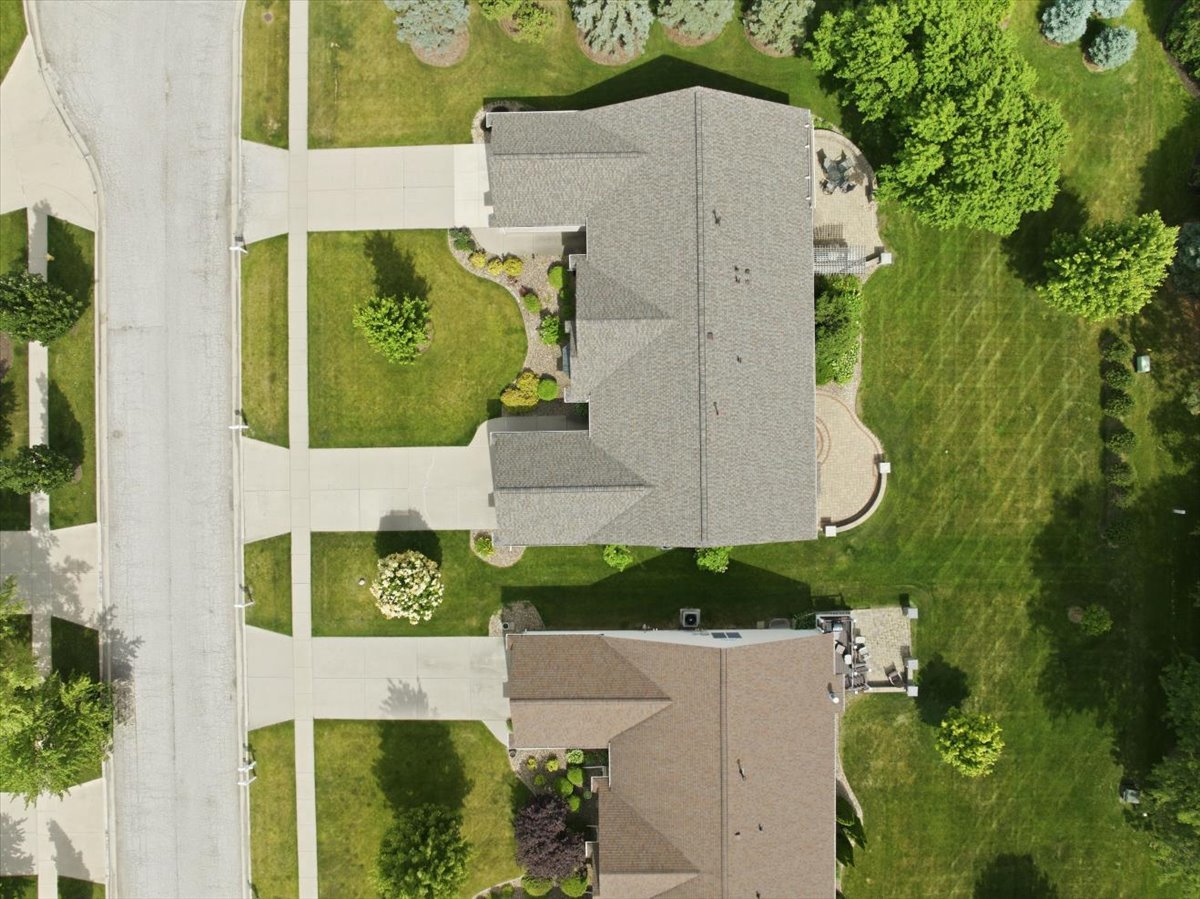 25 Inglewood Lane, Bloomington, IL 61704