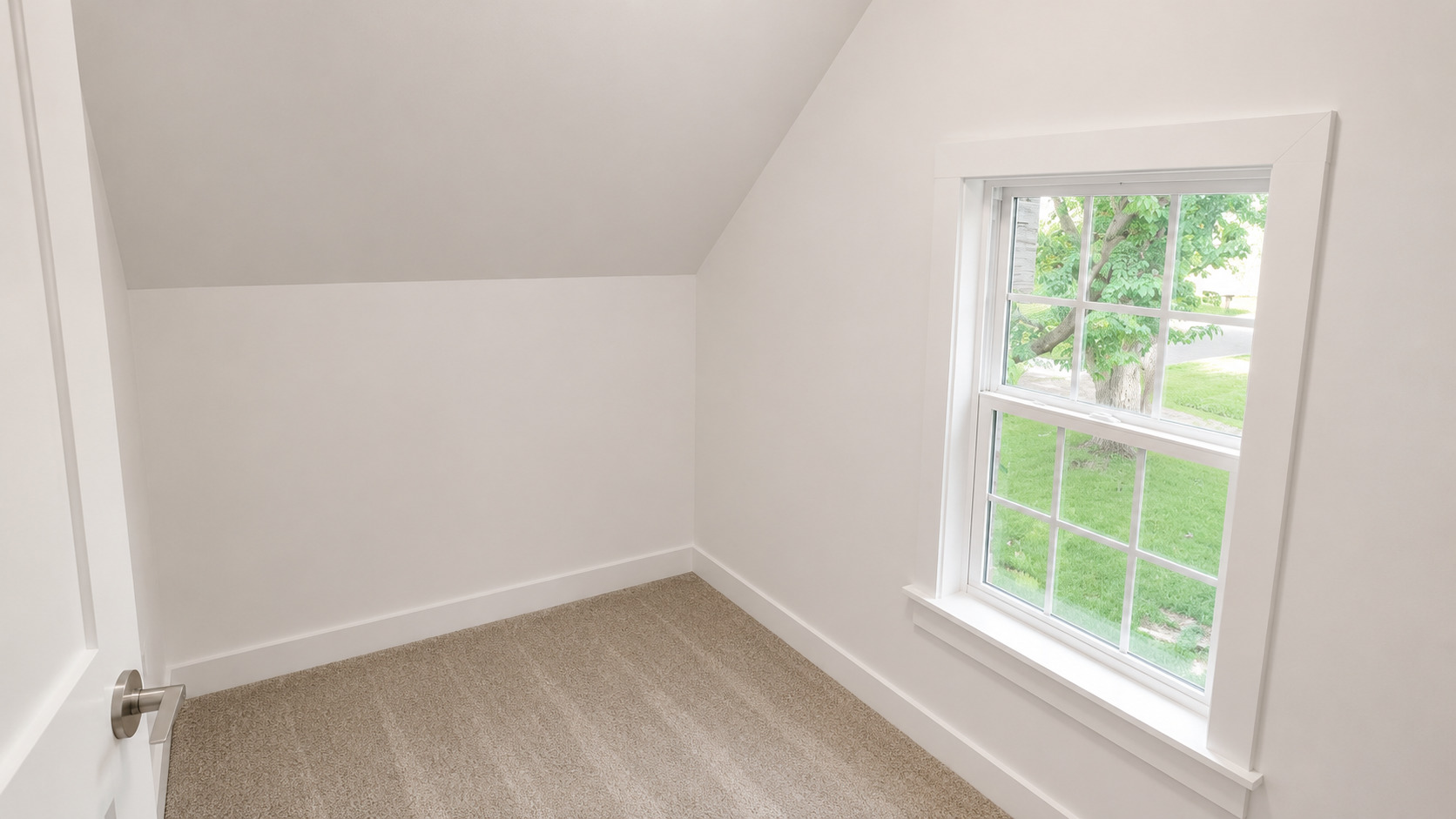 1716 Rogers Avenue, McHenry, IL 60050