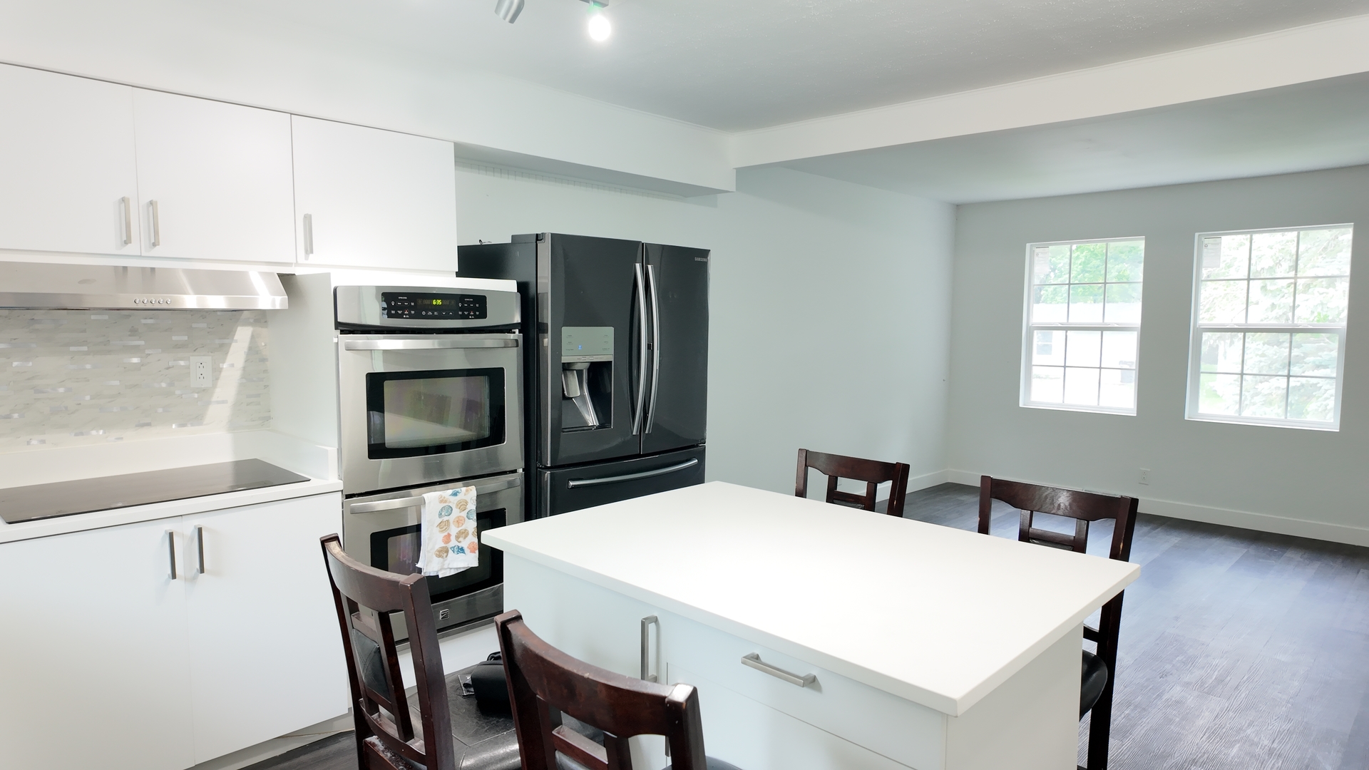 1716 Rogers Avenue, McHenry, IL 60050