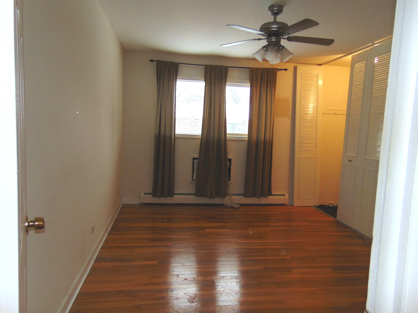 9588 N Terrace Place #208H, Des Plaines, IL 60016
