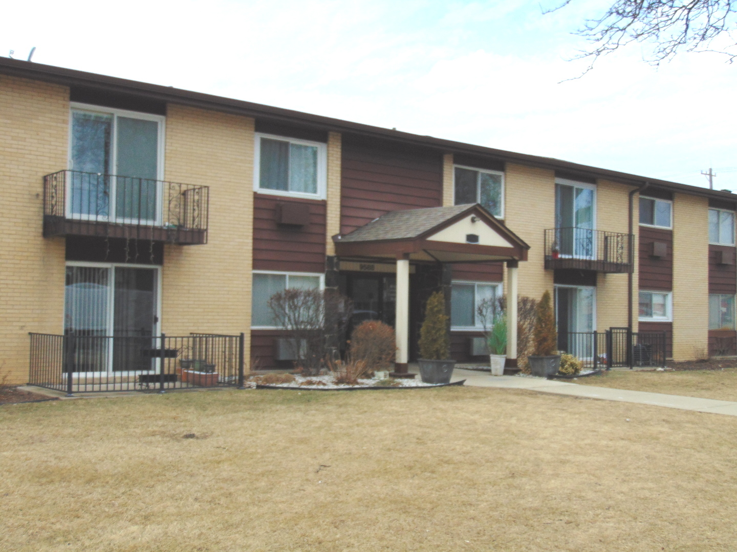 9588 N Terrace Place #208H, Des Plaines, IL 60016