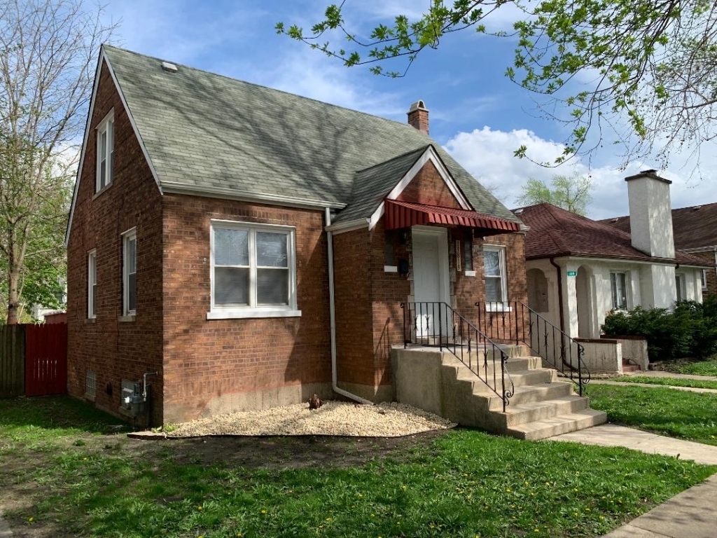 13819 S State Street, Riverdale, IL 60827