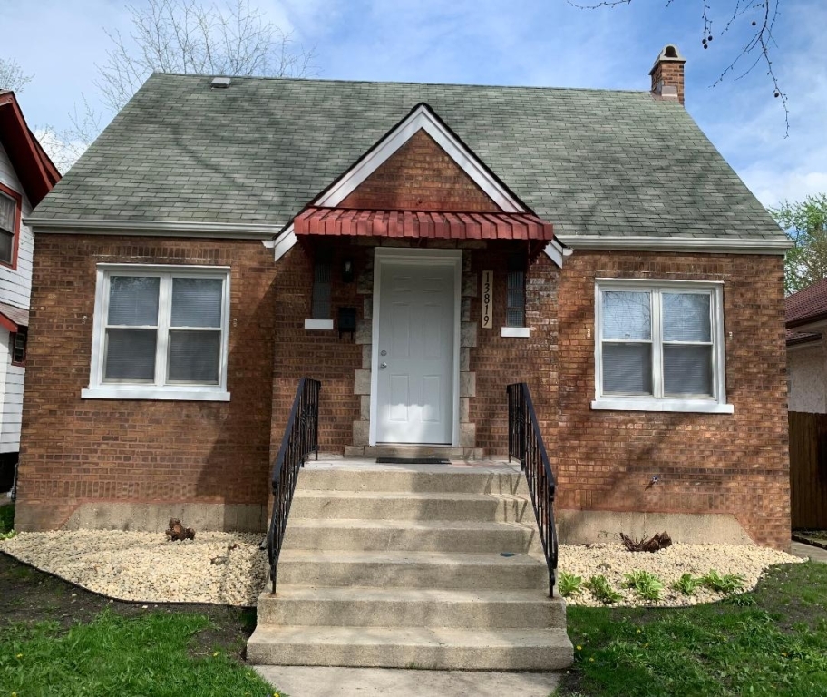 13819 S State Street, Riverdale, IL 60827