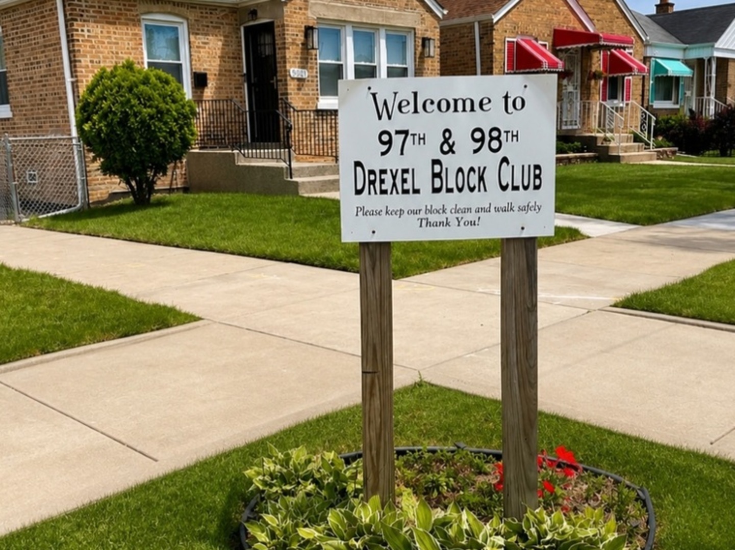 9801 S Drexel Avenue, Chicago, IL 60628