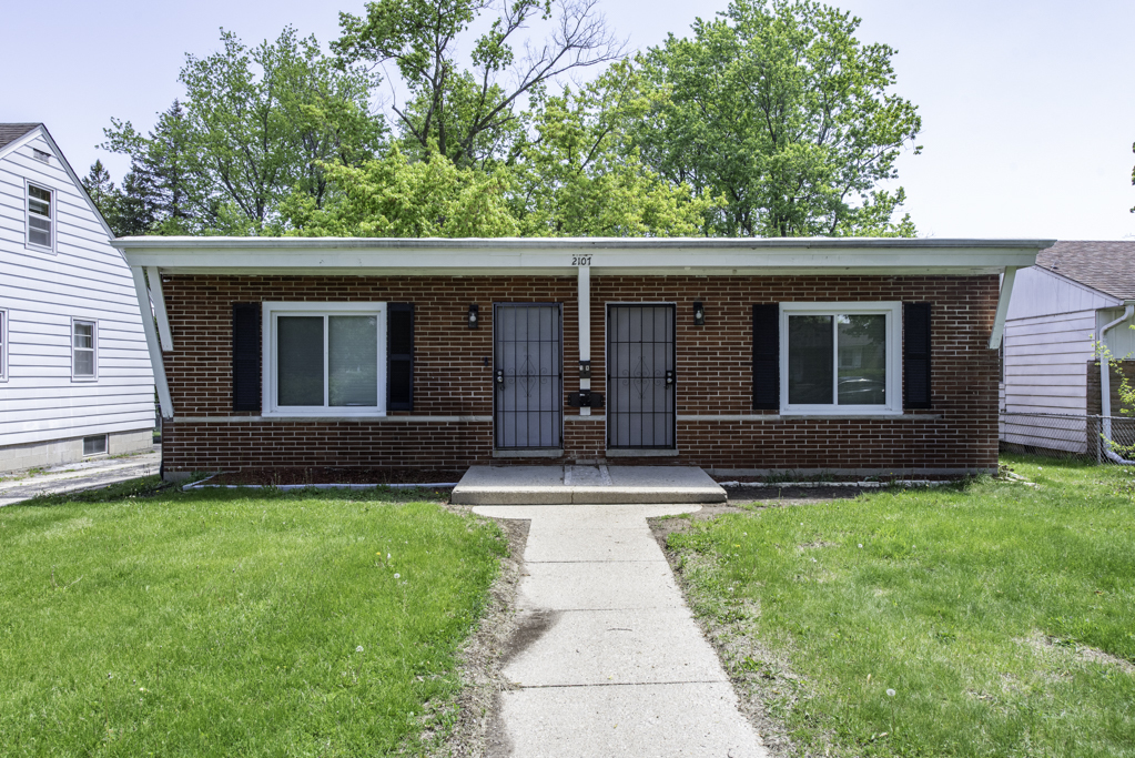 2107 Elim Avenue, Zion, IL 60099