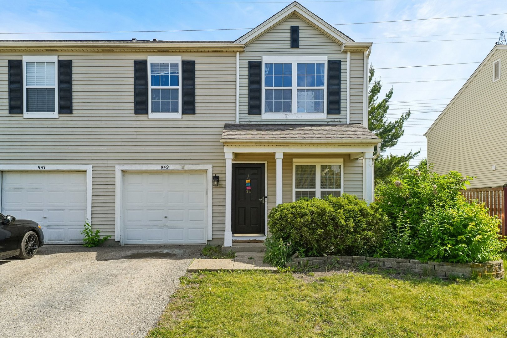 949 E Savannah Drive, Romeoville, IL 60446