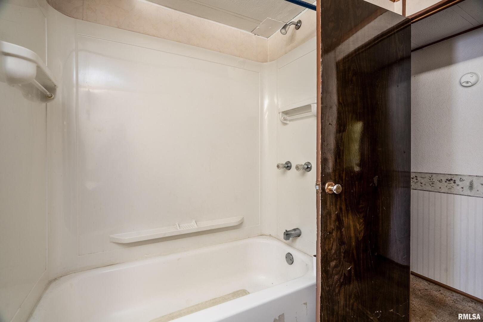 208 W PENNSYLVANIA Avenue, Pittsburg, IL 62974