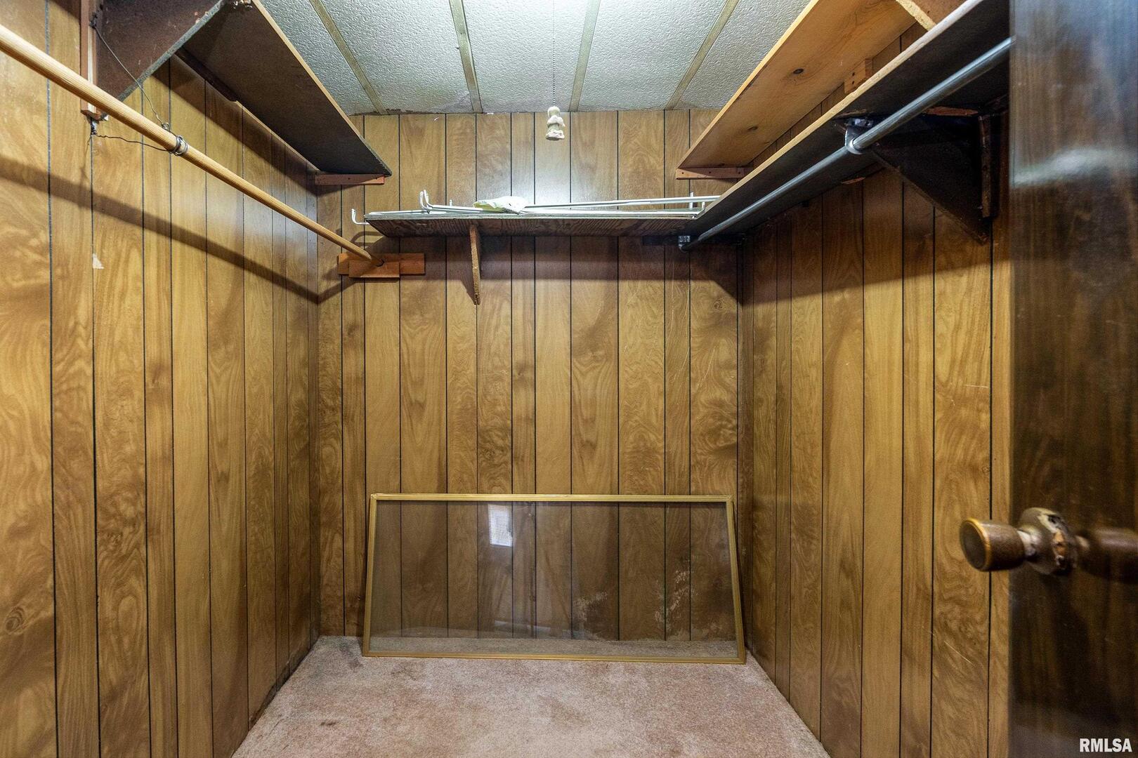 208 W PENNSYLVANIA Avenue, Pittsburg, IL 62974