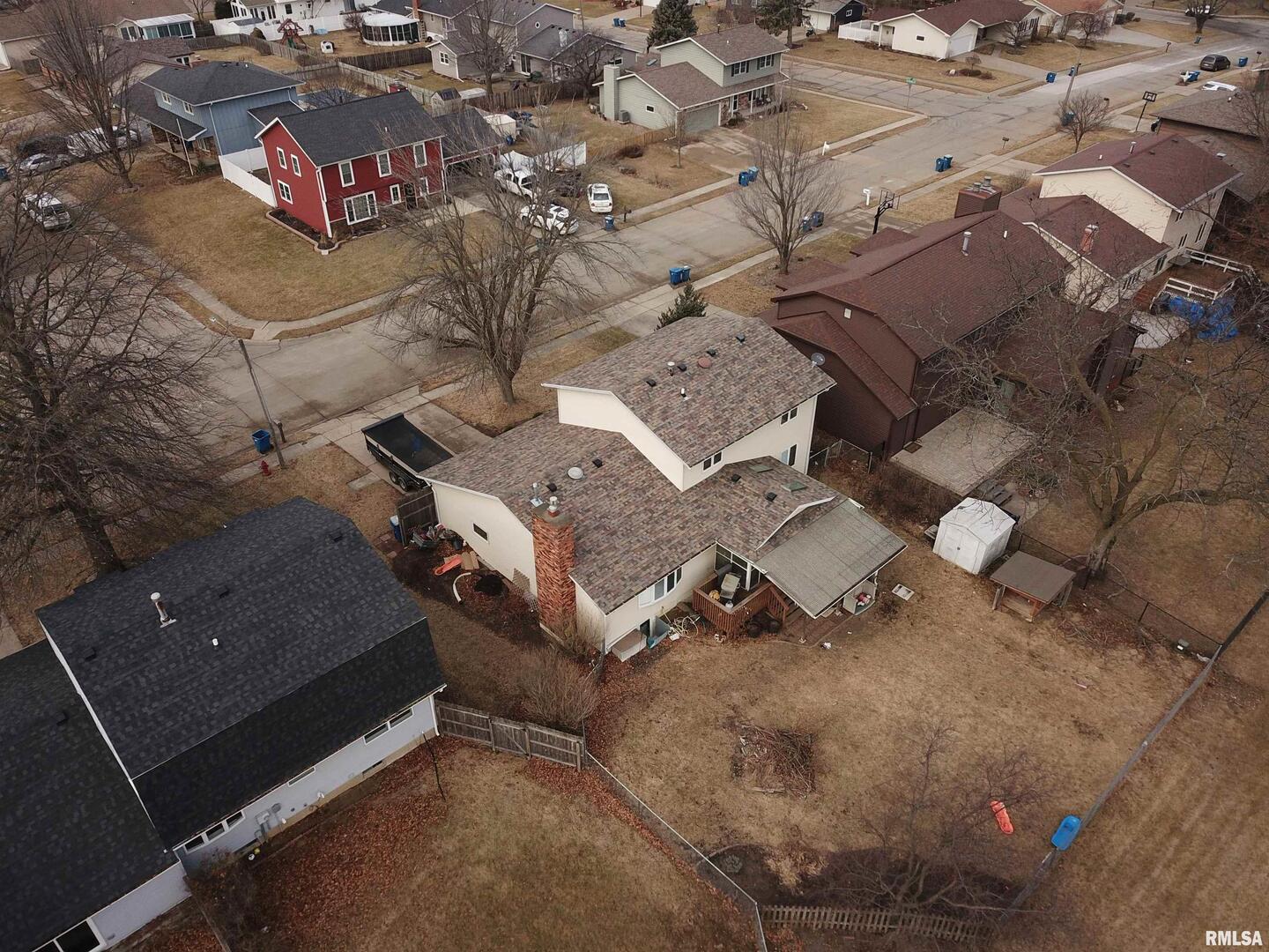 513 S 7TH Street, Eldridge, IA 52748